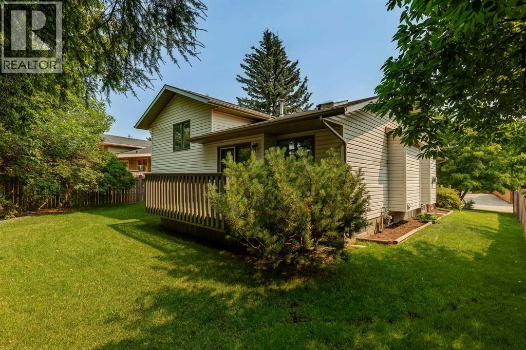 159 Woodbend Way Property Photo 4