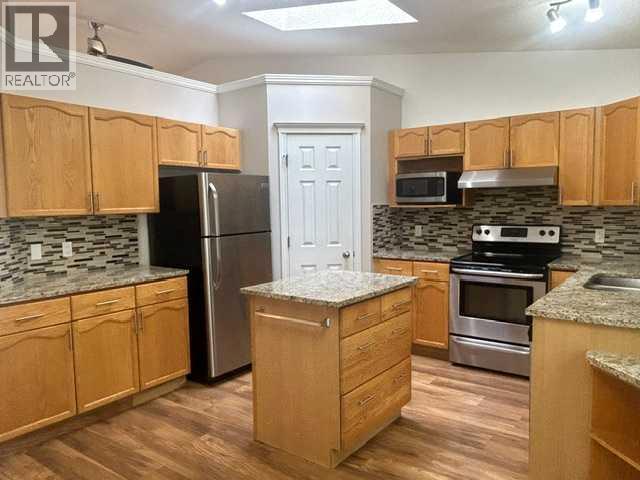 159 Woodbend Way Property Photo 16