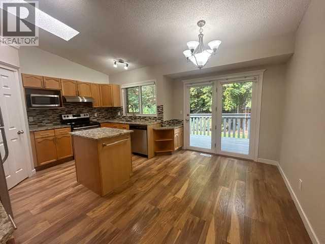 159 Woodbend Way Property Photo 17