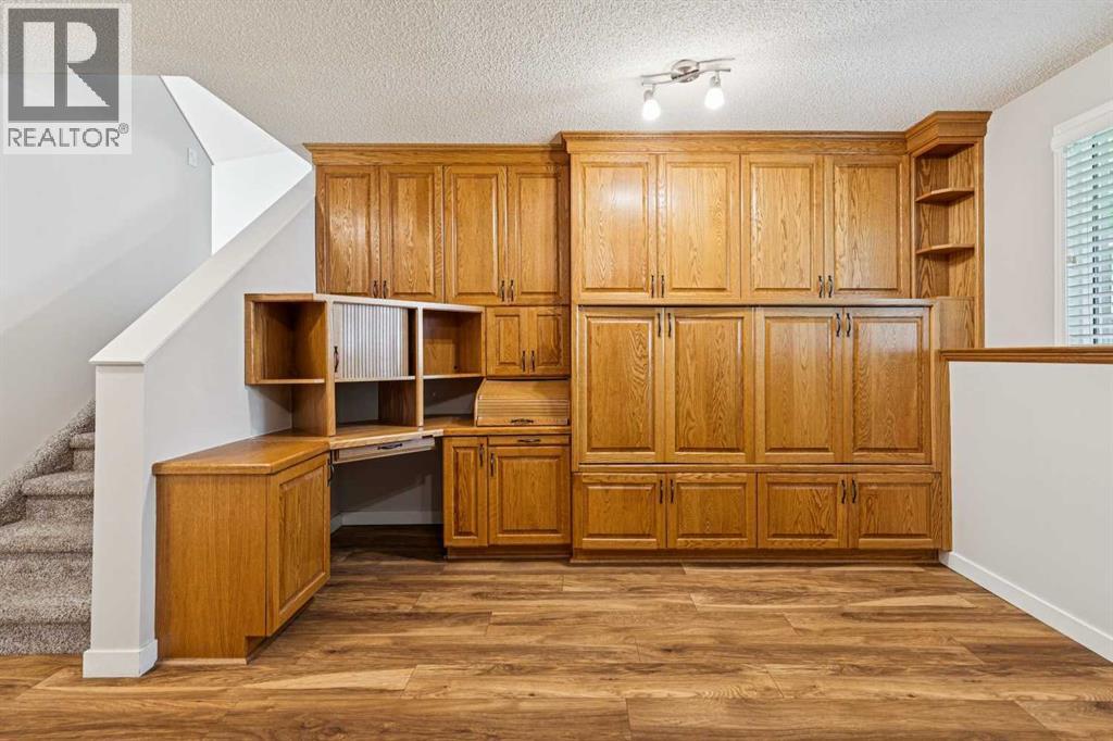 159 Woodbend Way Property Photo 27