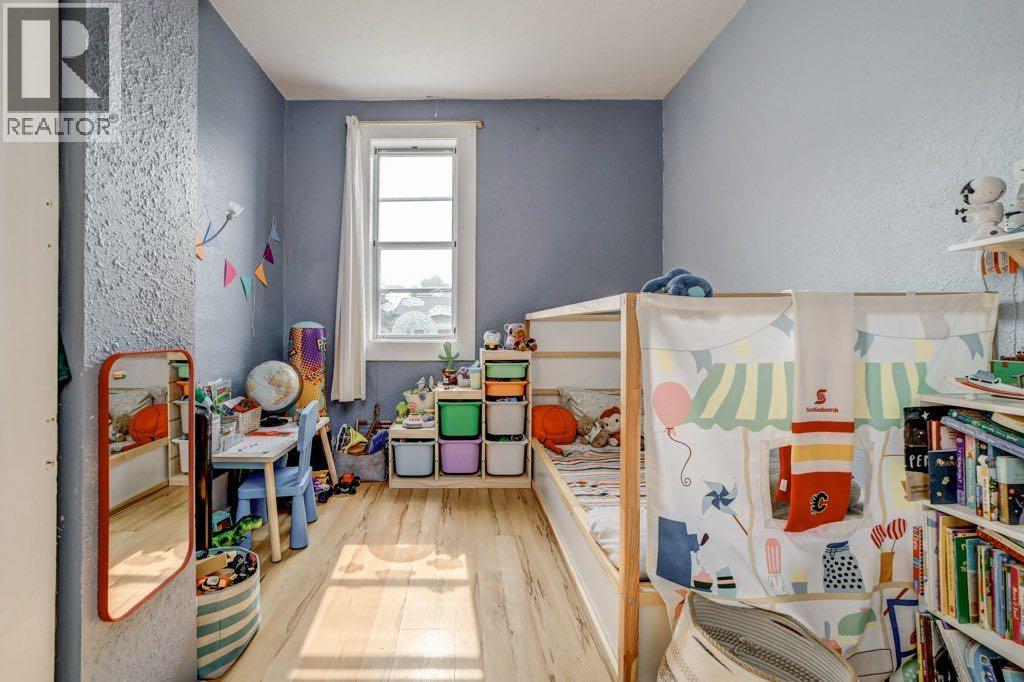 12316 21 Avenue Property Photo 15