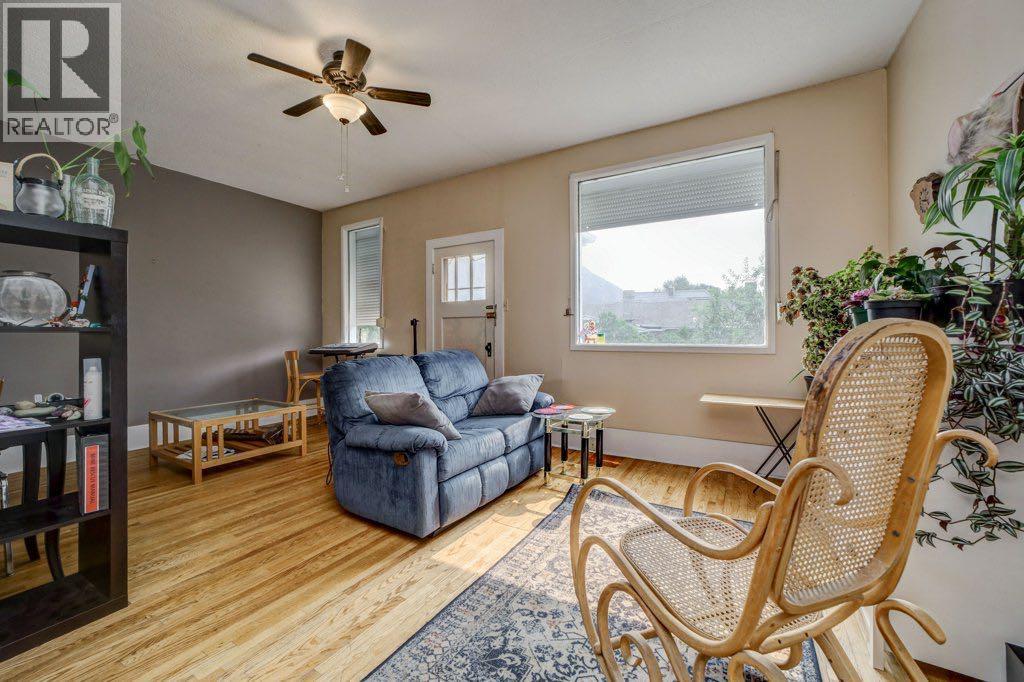 12316 21 Avenue Property Photo 21