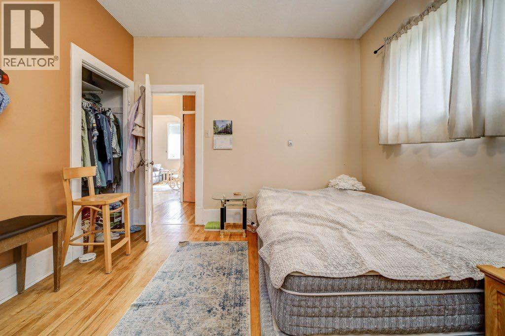 12316 21 Avenue Property Photo 30