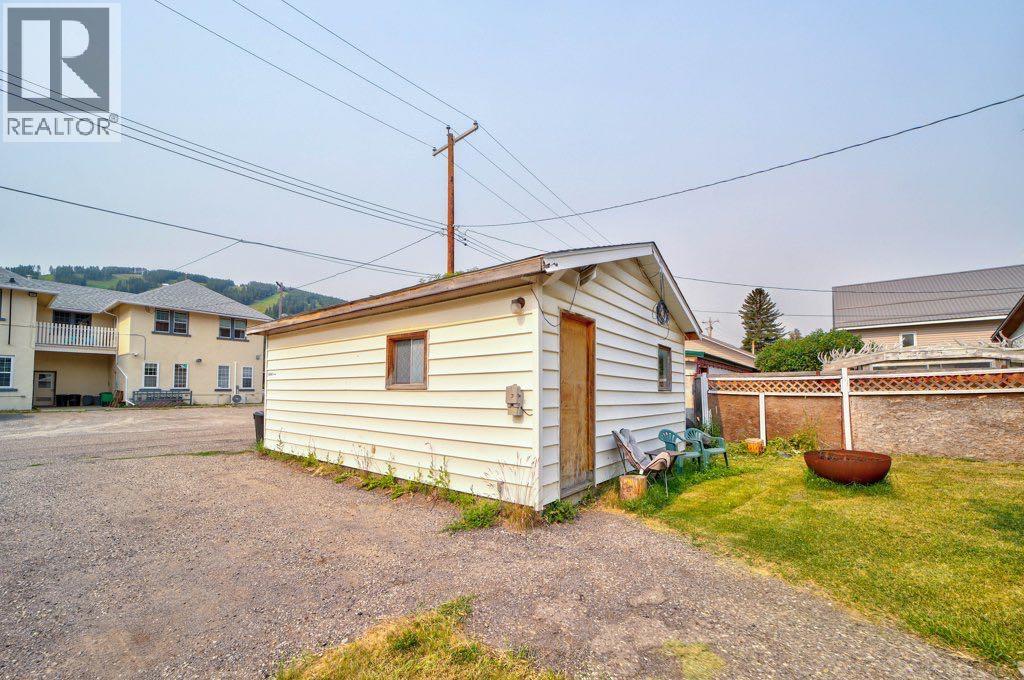 12316 21 Avenue Property Photo 42