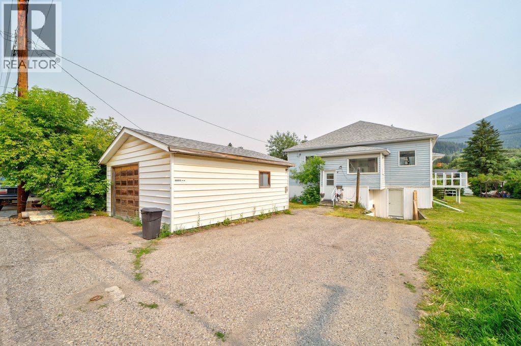 12316 21 Avenue Property Photo 44