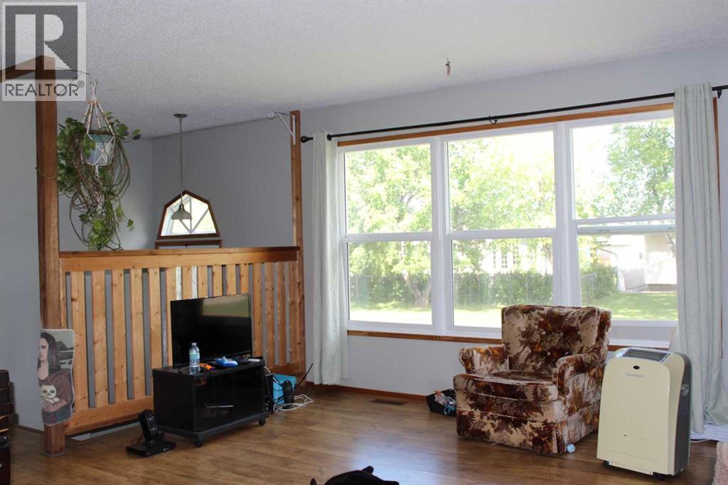 420 3rd Street Ne Property Photo 9