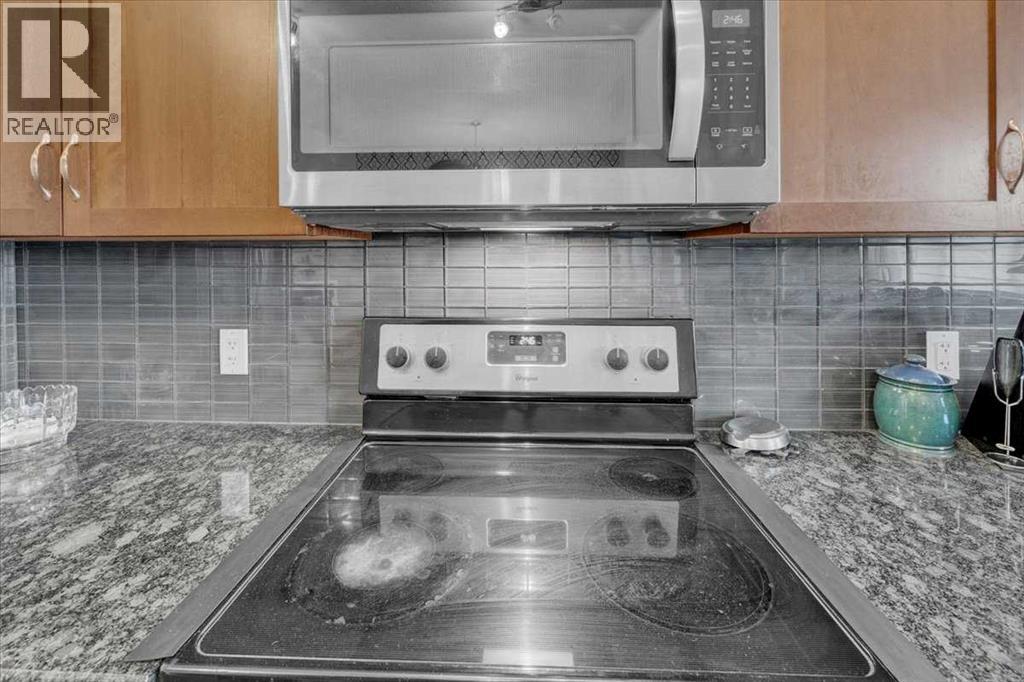 226 Sunset Point Property Photo 17