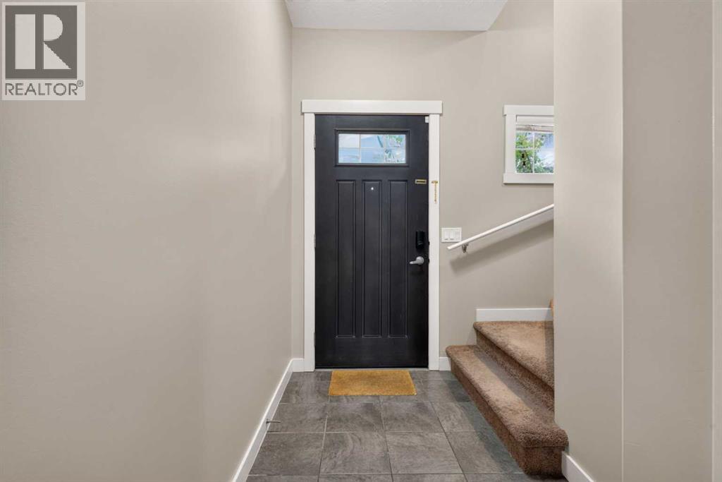 558 Evanston Manor Nw Property Photo 5