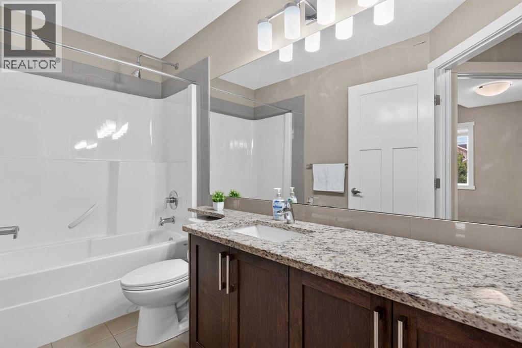 558 Evanston Manor Nw Property Photo 28