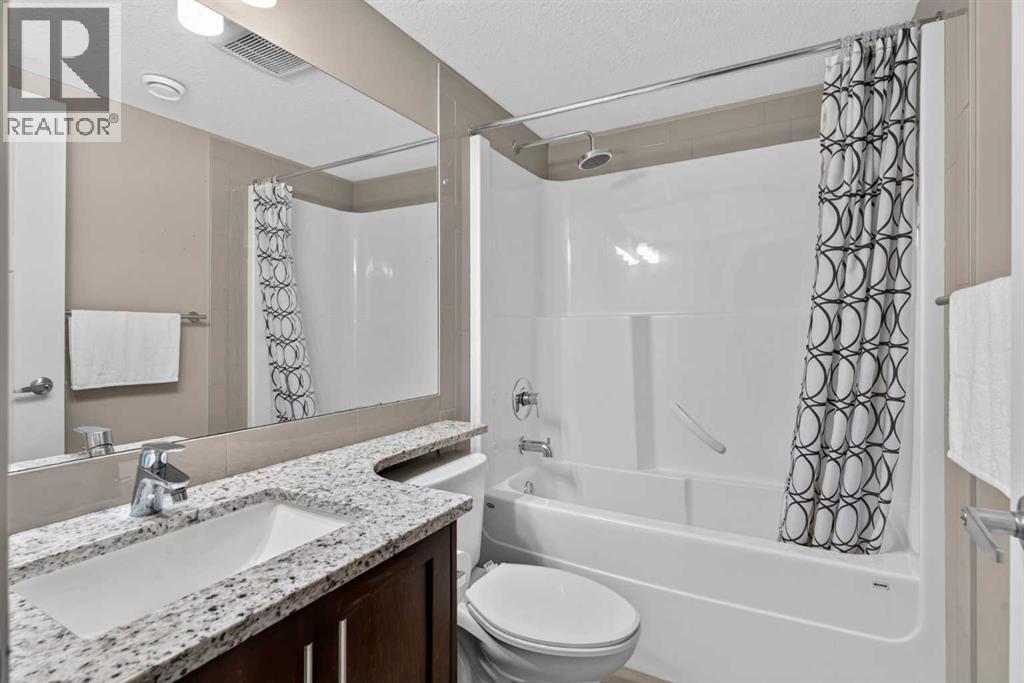 558 Evanston Manor Nw Property Photo 37
