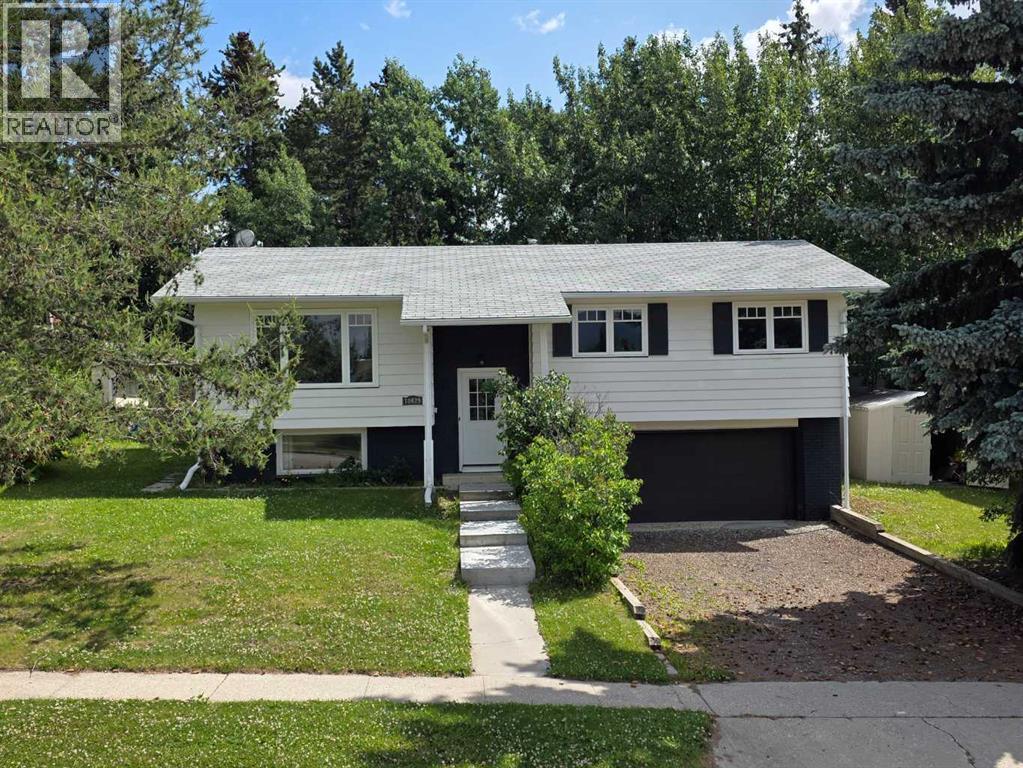 10629 104 Avenue Property Photo 1