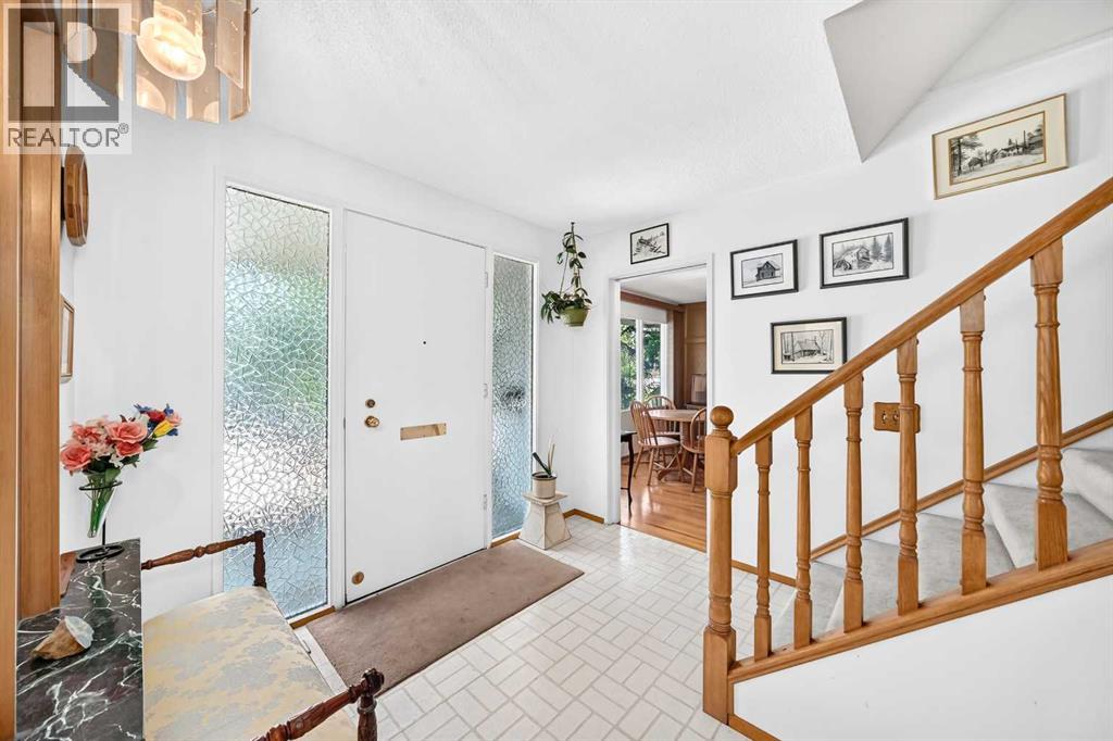 2 Varsplain Place Nw Property Photo 3