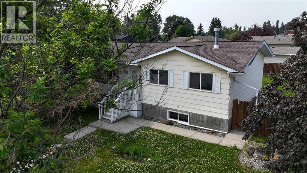 1402 Edson Drive Property Photo 1