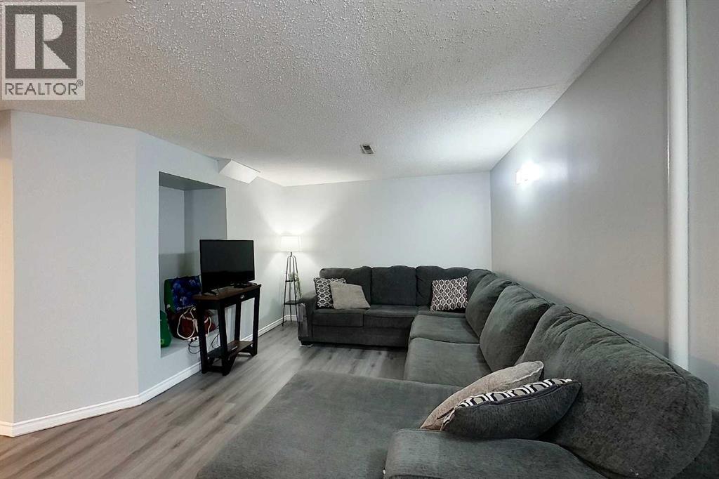 1402 Edson Drive Property Photo 20