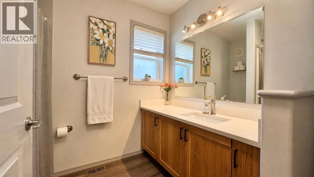 8833 67 Avenue Property Photo 14