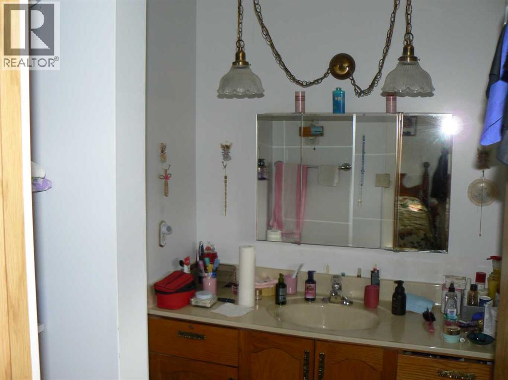 4844 57 Avenue Property Photo 9