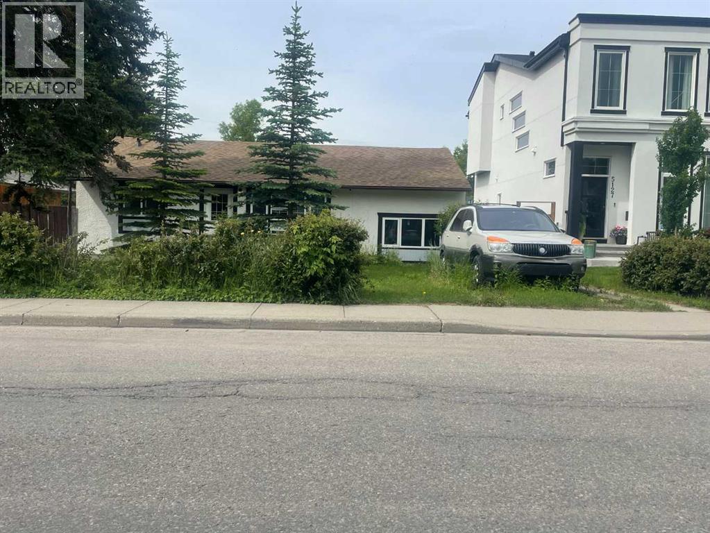5123 19 Avenue Nw Photo de la propriété 1