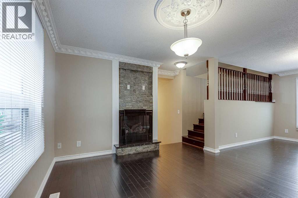 24 Mackenzie Crescent Property Photo 7