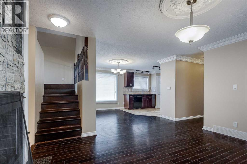 24 Mackenzie Crescent Property Photo 8