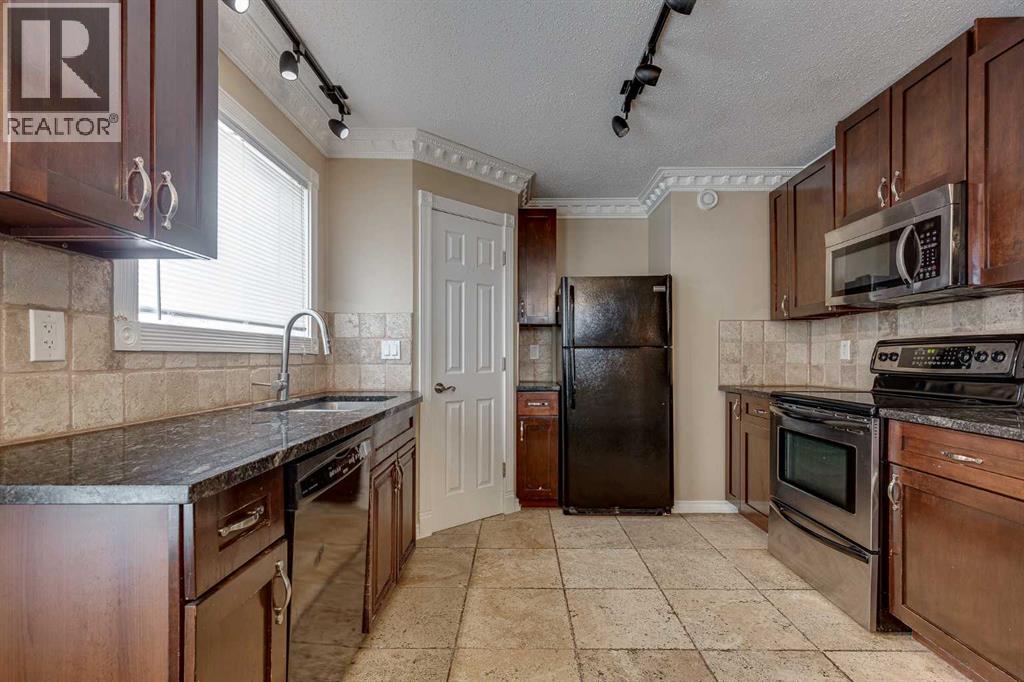 24 Mackenzie Crescent Property Photo 11
