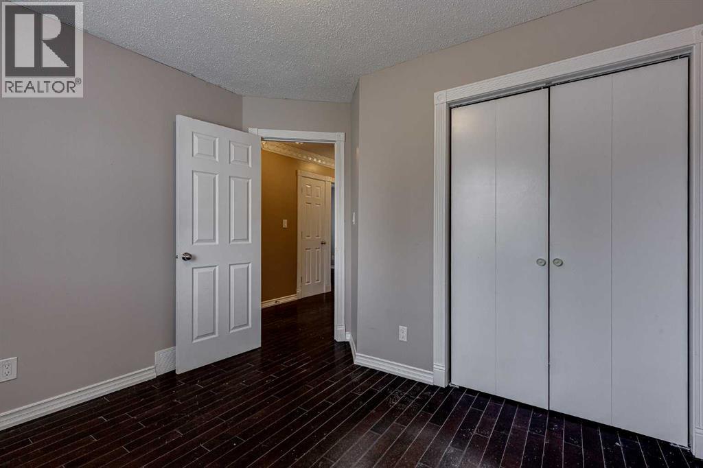 24 Mackenzie Crescent Property Photo 26