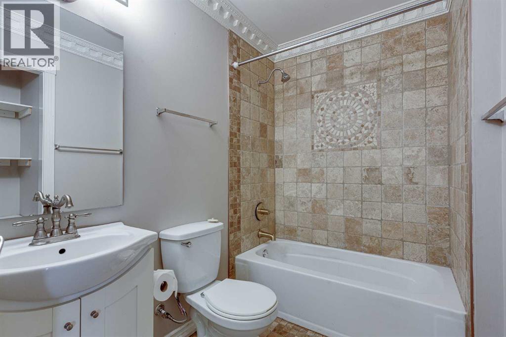 24 Mackenzie Crescent Property Photo 27