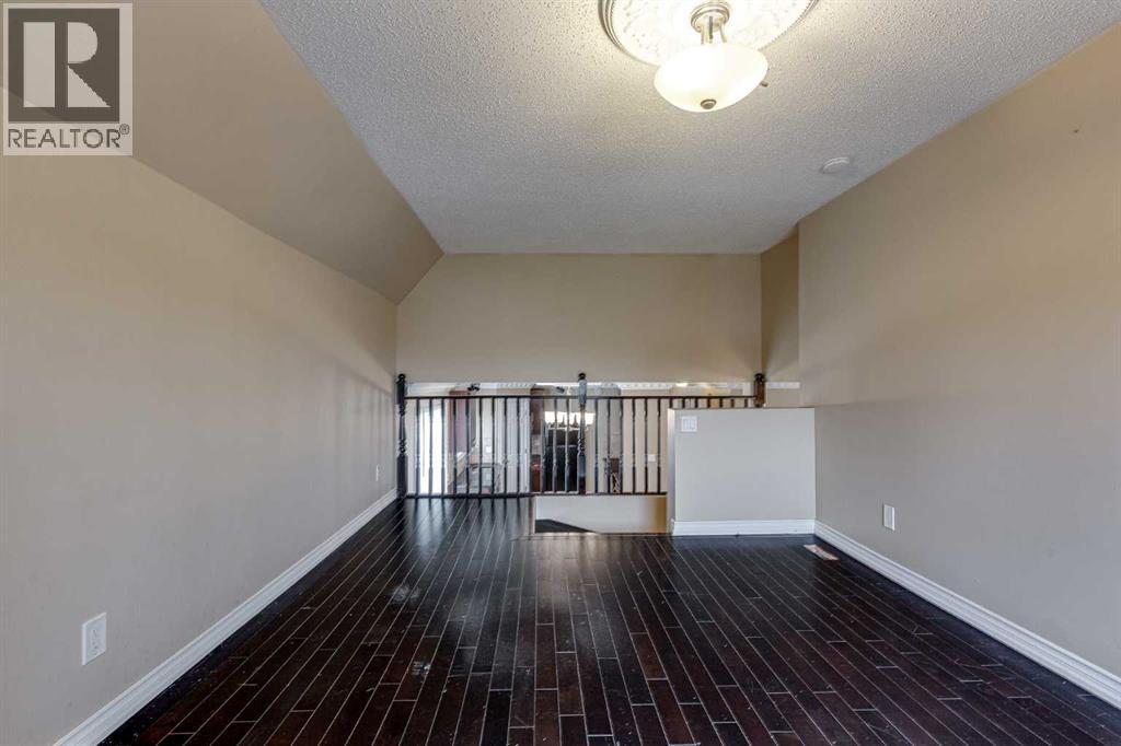 24 Mackenzie Crescent Property Photo 32
