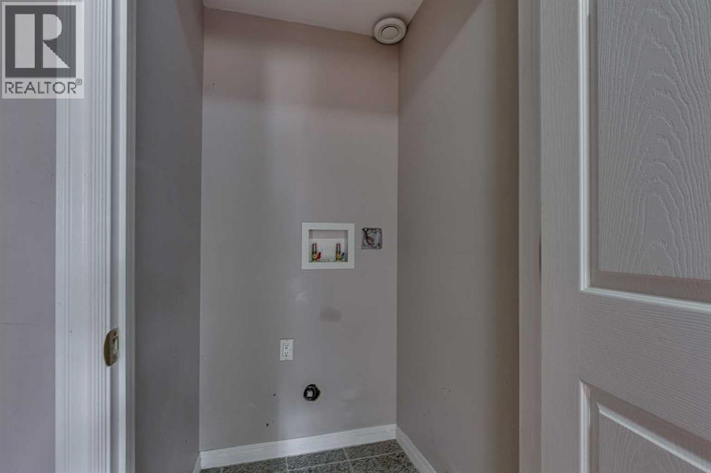 24 Mackenzie Crescent Property Photo 47