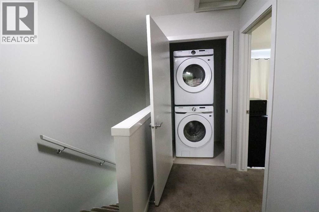 478 Highlands Boulevard West Property Photo 15