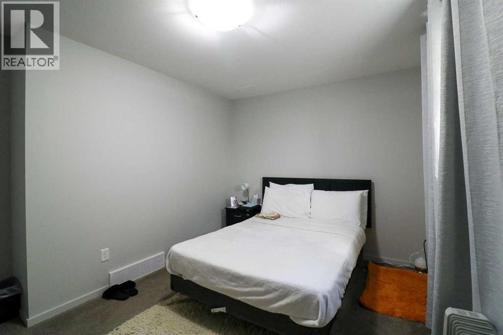 478 Highlands Boulevard West Property Photo 27