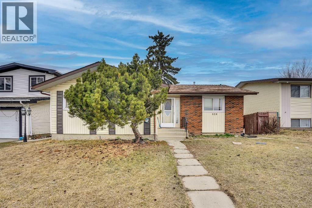 528 Whiteridge Way Ne Property Photo 1