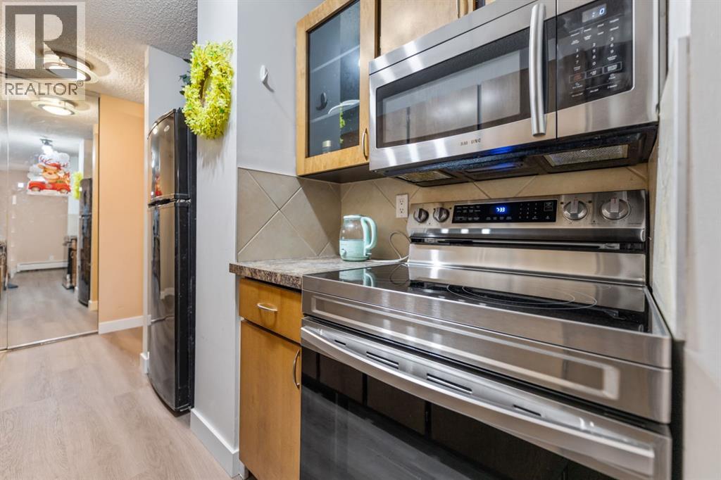 1607 26 Avenue Southwest Property Photo 5