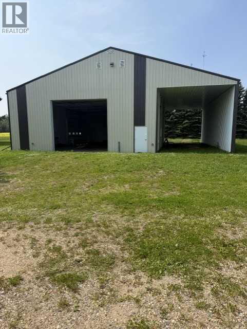192 Range Road Range N Property Photo 3