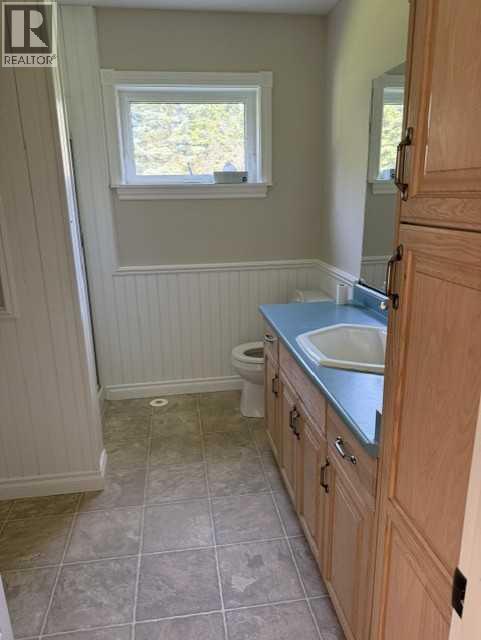 192 Range Road Range N Property Photo 9