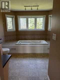 192 Range Road Range N Property Photo 28