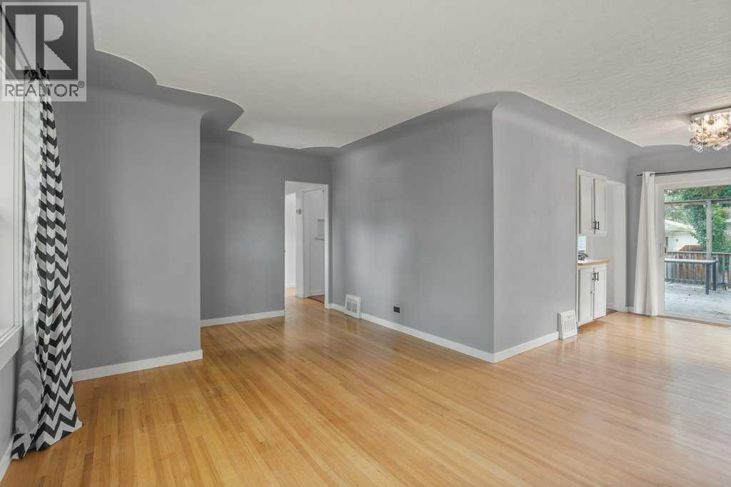 4125 51a Street Property Photo 5
