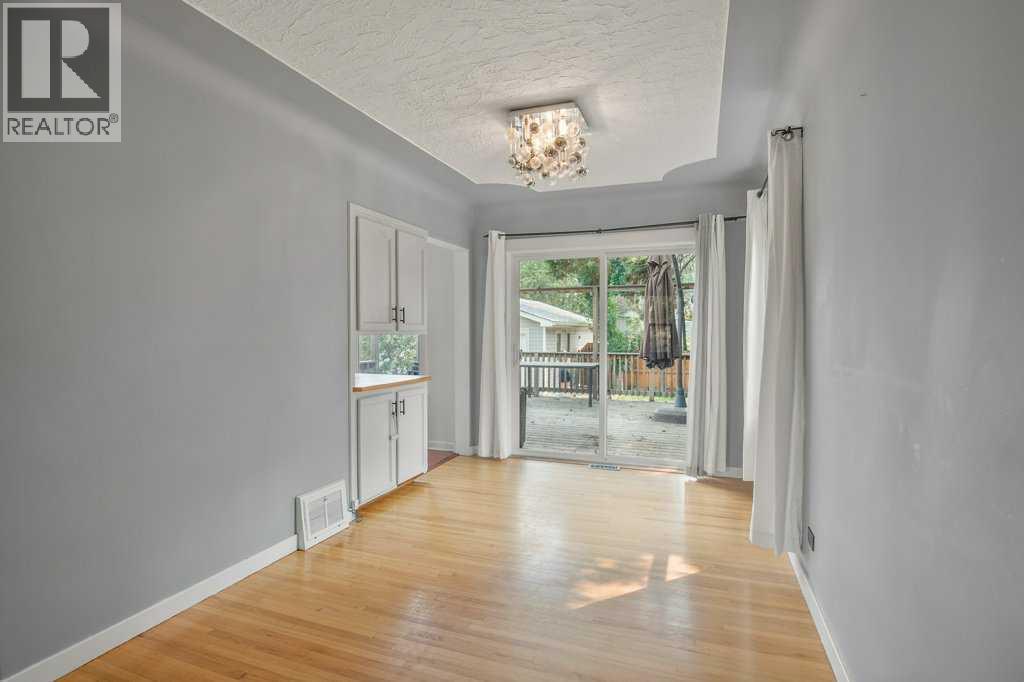 4125 51a Street Property Photo 6