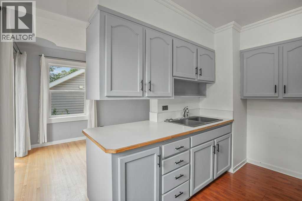 4125 51a Street Property Photo 9