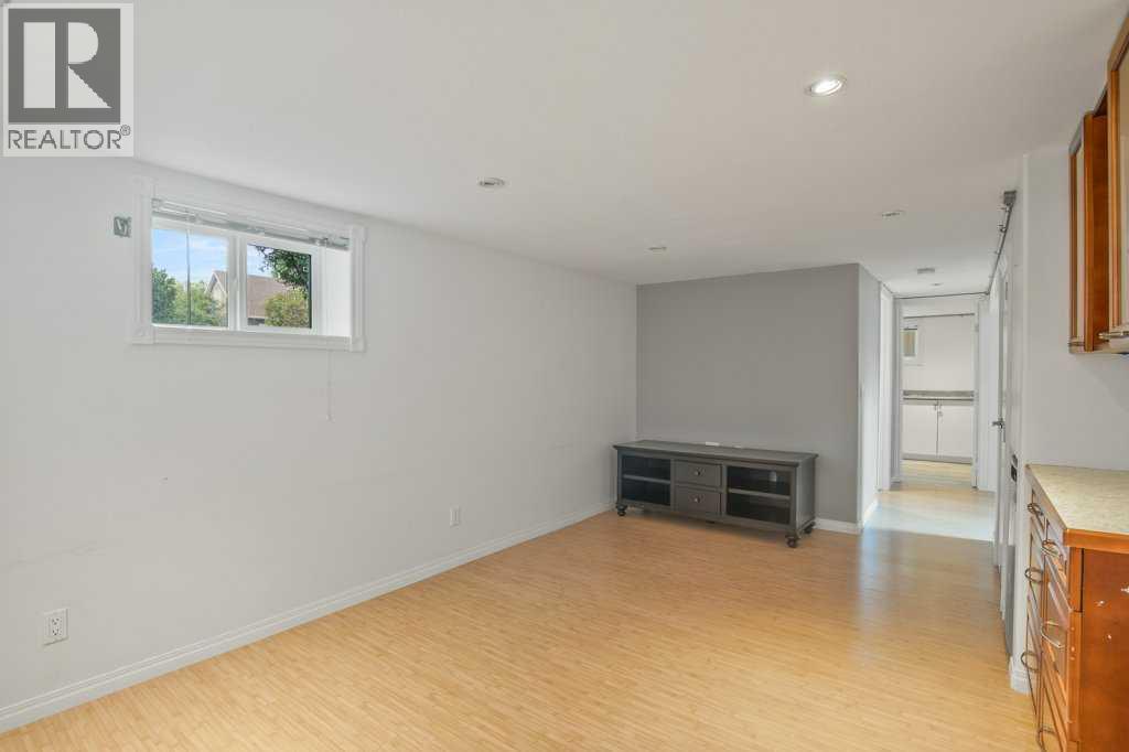 4125 51a Street Property Photo 14