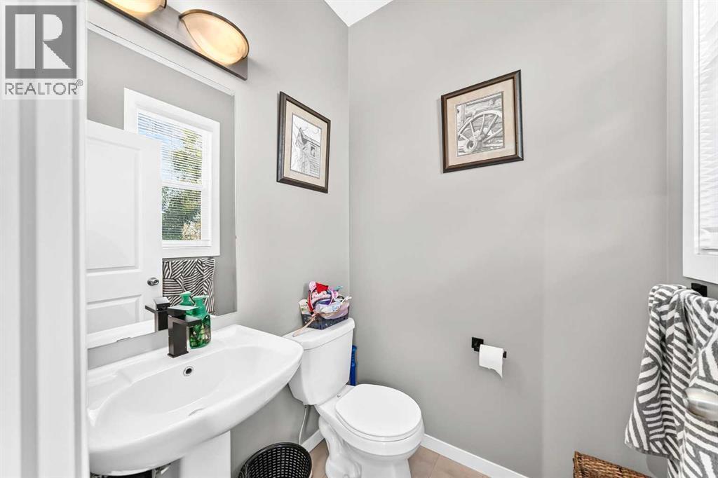 60 New Brighton Point Se Property Photo 14