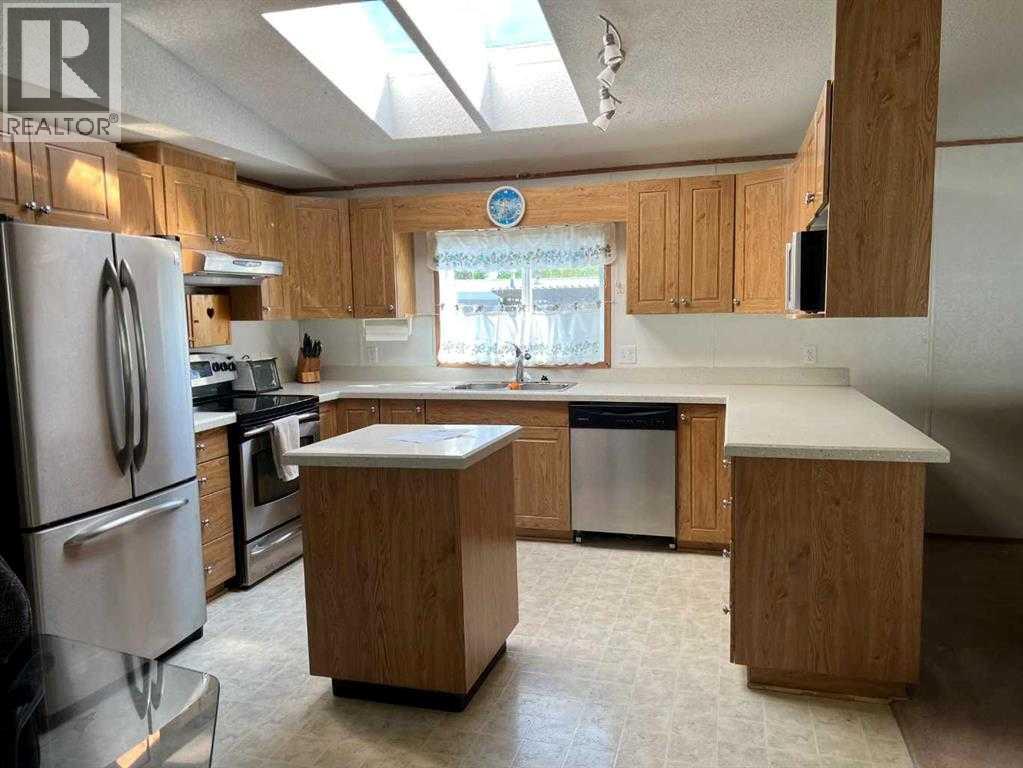 806 5 A Street Property Photo 3