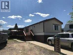 407 9 Street Property Photo 1