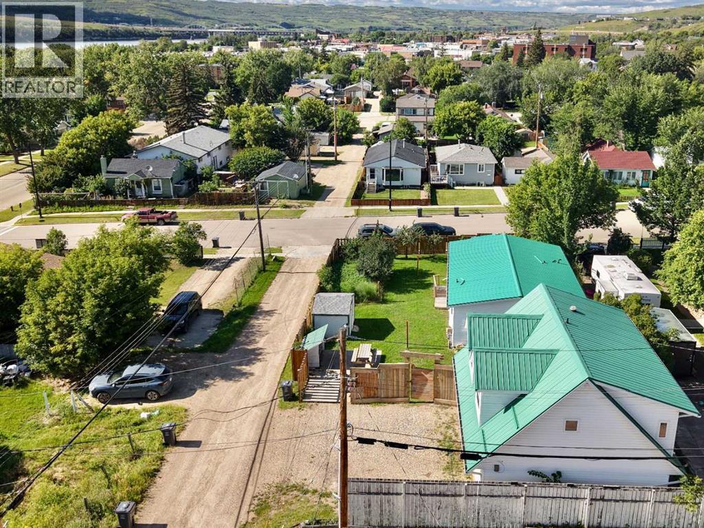 10111 106 Avenue Property Photo 3