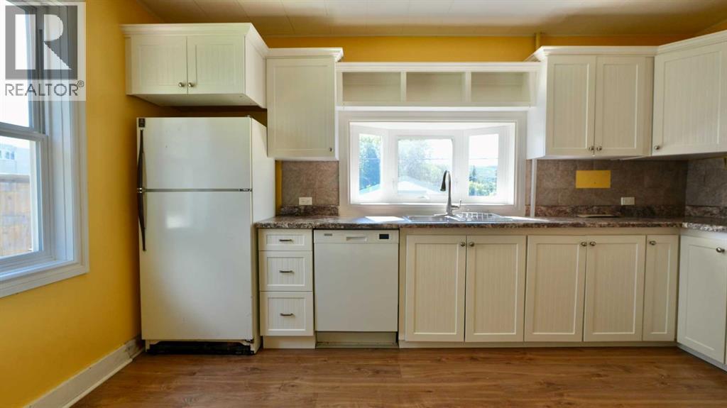 10111 106 Avenue Property Photo 10
