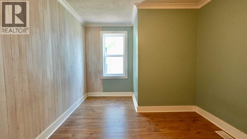 10111 106 Avenue Property Photo 15