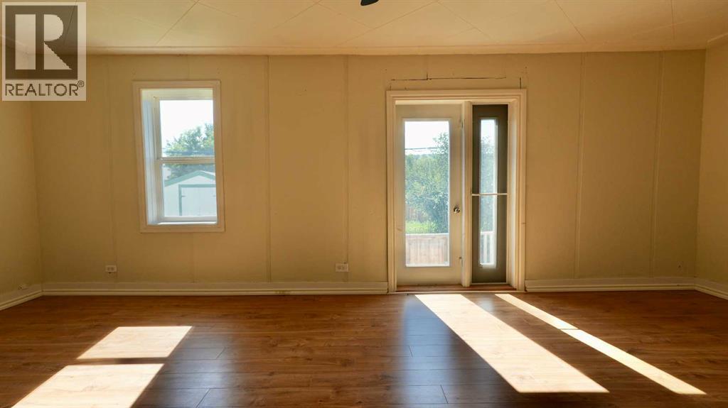 10111 106 Avenue Property Photo 18