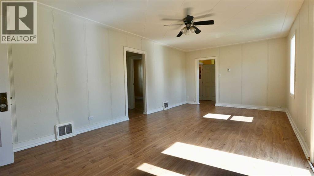 10111 106 Avenue Property Photo 19