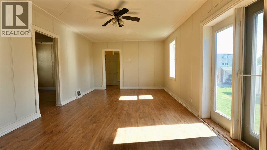 10111 106 Avenue Property Photo 20