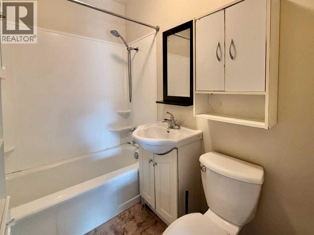 10111 106 Avenue Property Photo 25