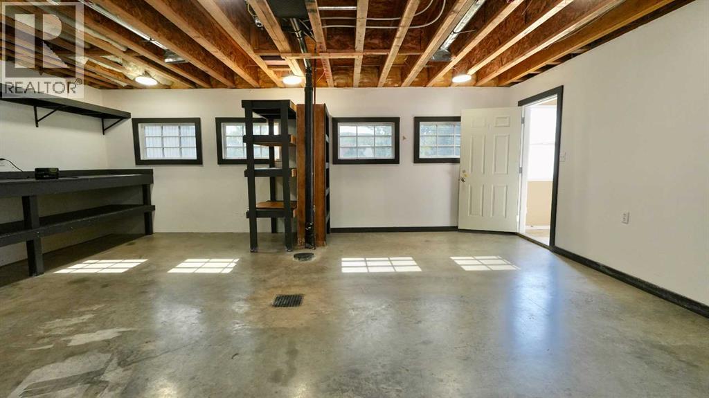 10111 106 Avenue Property Photo 31